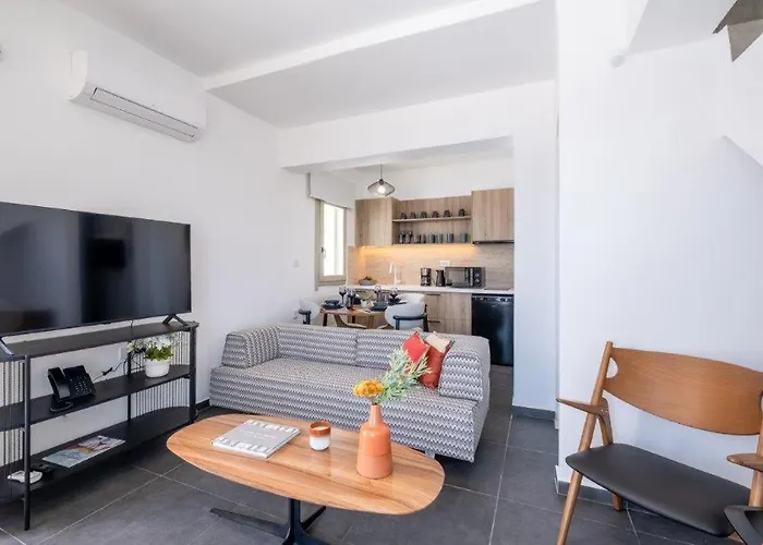 Irena Residences 酒店 4*